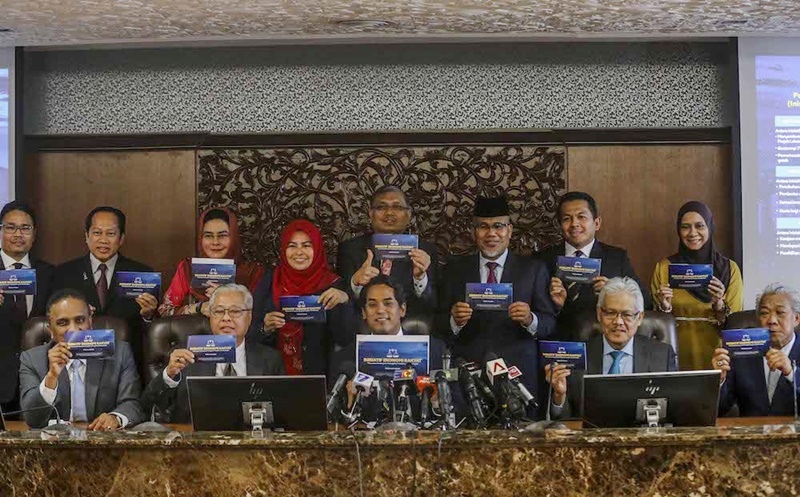 Barisan Nasional Releases Shadow Budget Ahead Of Budget 2019